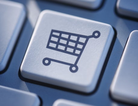 Comment peut-on percevoir les principaux avantages du commerce en ligne ?